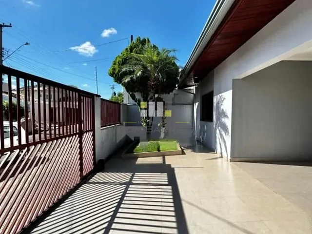 Casa com 320m² 3 quartos e 2 banheiros, à venda, no bairro Jardim Macarenko em Sumaré