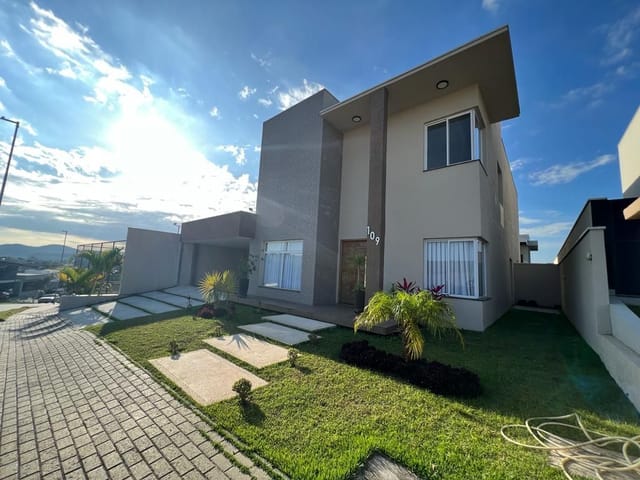 Casa com 450m² 3 quartos e 2 banheiros, à venda ou para alugar, no bairro Condomínio Residencial Monaco em São José dos Campos