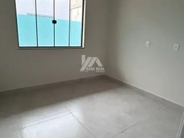 Casa 2 quartos e 1 banheiro, à venda, no bairro Industrial em Guarapuava
