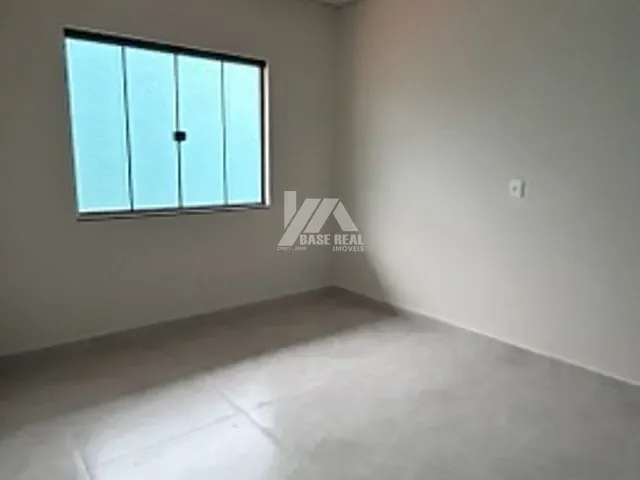 Casa 2 quartos e 1 banheiro, à venda, no bairro Industrial em Guarapuava
