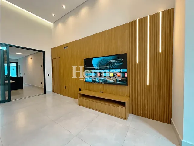 Casa com 200m² 3 quartos e 4 banheiros, à venda, no bairro Vila Monte Alegre em Paulínia