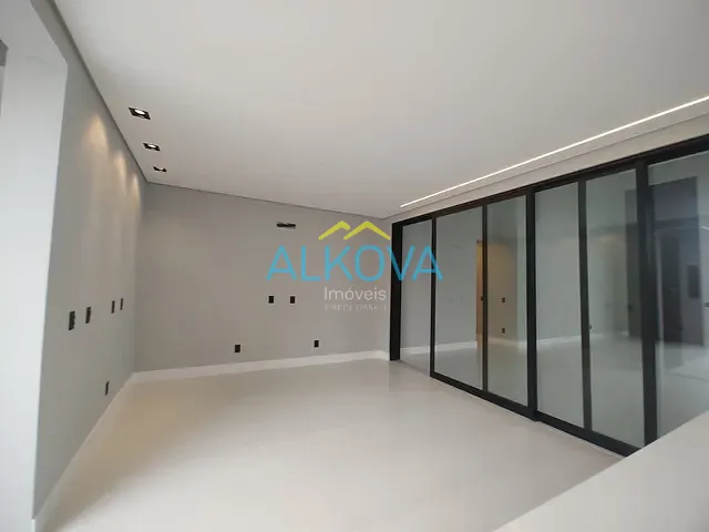 Casa com 450m² 3 quartos e 5 banheiros, à venda, no bairro Loteamento Vivant Urbanova em São José dos Campos