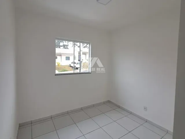 Casa 2 quartos e 1 banheiro, à venda, no bairro Contorno em Ponta Grossa
