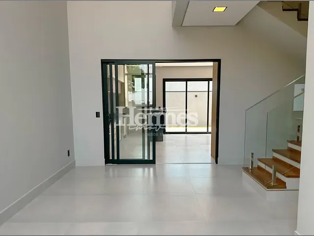 Casa com 208m² 3 quartos e 4 banheiros, à venda, no bairro Vila Monte Alegre em Paulínia