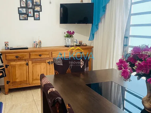 Casa com 250m² 3 quartos e 2 banheiros, à venda, no bairro Bosque dos Eucaliptos em São José dos Campos
