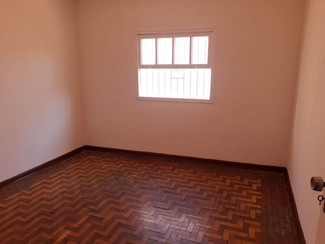 Casa com 150m² 2 quartos e 2 banheiros, à venda, no bairro Aparecida em Bragança Paulista