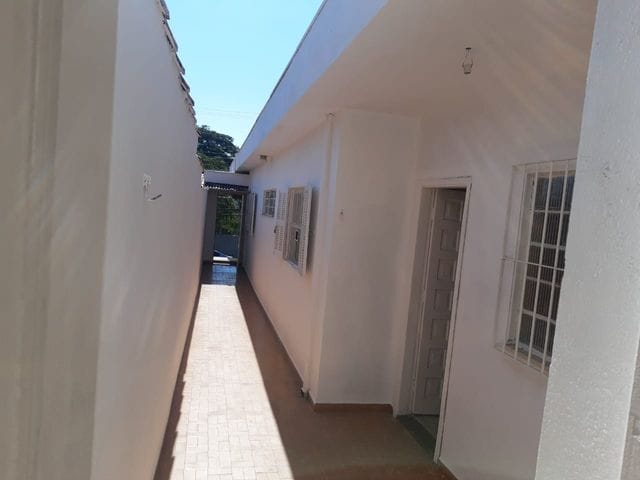 Casa com 150m² 2 quartos e 2 banheiros, à venda, no bairro Aparecida em Bragança Paulista