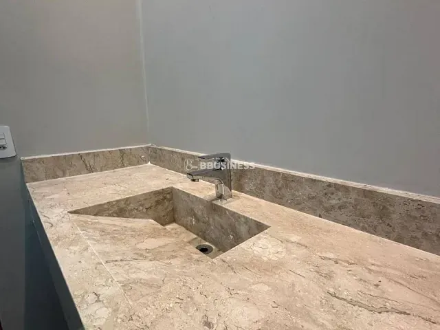Casa 3 quartos e 4 banheiros, à venda, no bairro Engenho Velho em Nova Odessa