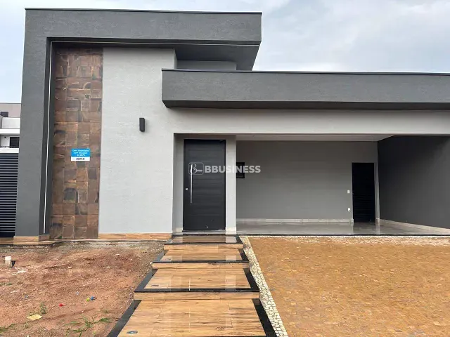 Casa 3 quartos e 4 banheiros, à venda, no bairro Engenho Velho em Nova Odessa