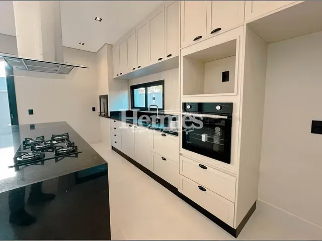 Casa com 208m² 3 quartos e 4 banheiros, à venda, no bairro Vila Monte Alegre em Paulínia