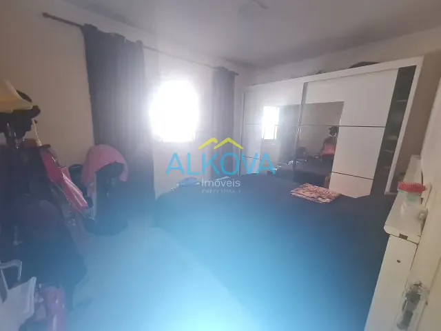 Casa 2 quartos e 1 banheiro, à venda, no bairro Jardim Satélite em São José dos Campos