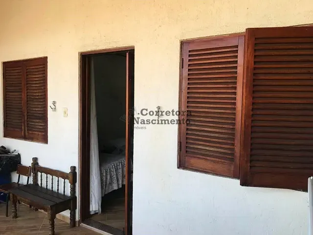 Casa com 140m² 2 quartos e 3 banheiros, à venda, no bairro Parque dos Príncipes em Jacareí
