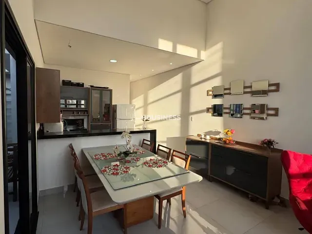 Casa 3 quartos e 2 banheiros, à venda, no bairro Jardim São Sebastião em Hortolândia