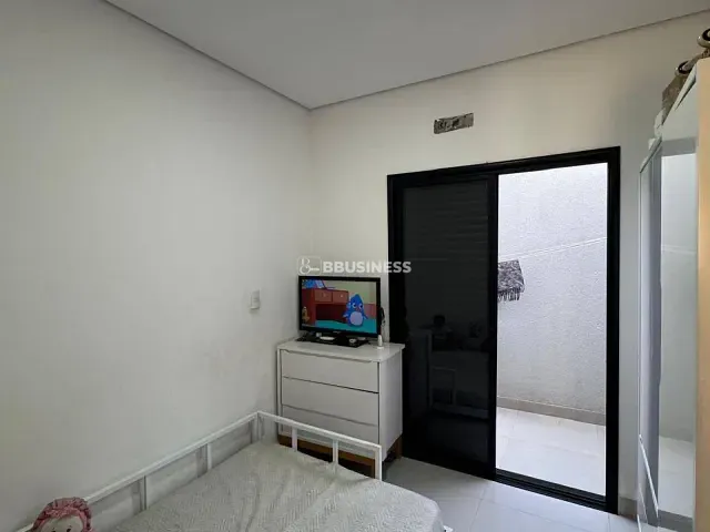 Casa 3 quartos e 2 banheiros, à venda, no bairro Jardim São Sebastião em Hortolândia