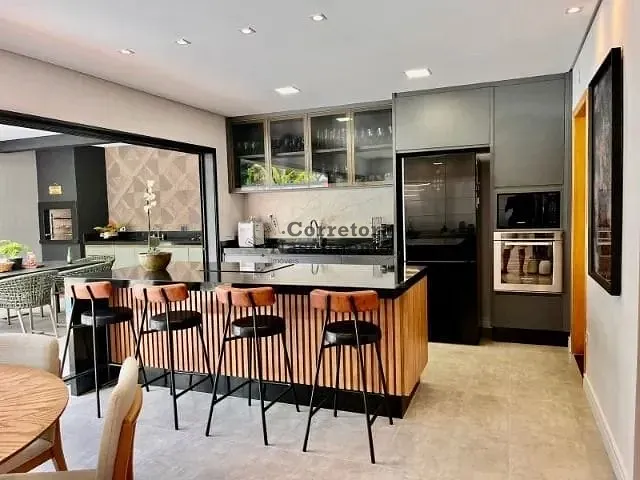 Casa com 250m², à venda, no bairro Urbanova V em São José dos Campos