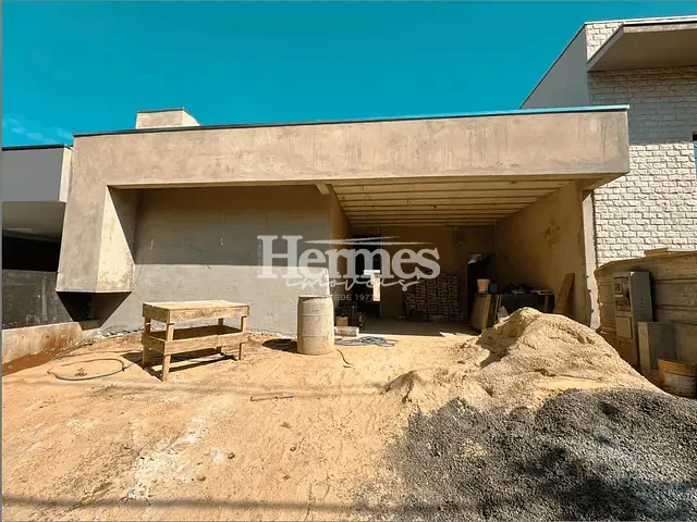 Casa com 250m² 3 quartos e 4 banheiros, à venda, no bairro Parque Brasil 500 em Paulínia