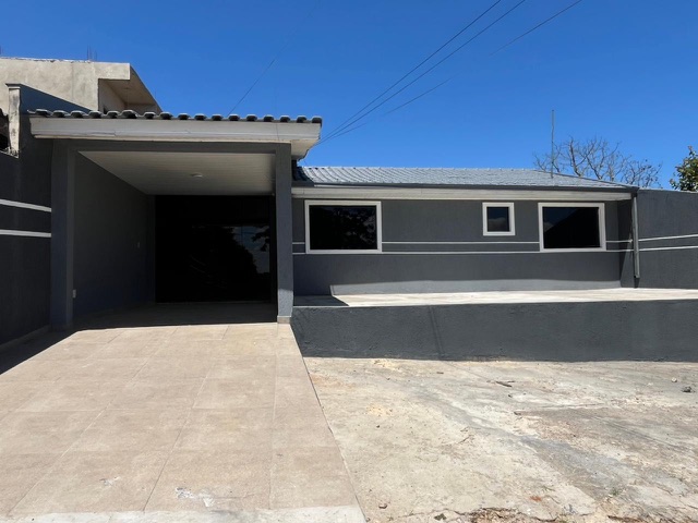 Casa para Locação com excelente espaço externo  no  Shangrila  -Contorno, Ponta Grossa, PR