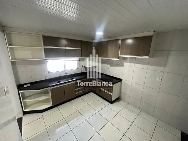 Casa 3 quartos e 3 banheiros, para alugar, no bairro Contorno em Ponta Grossa