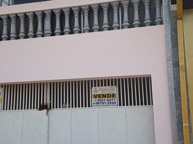 Casa com 250m² 3 quartos e 1 banheiro, à venda, no bairro Residencial Mombaça I em Pindamonhangaba