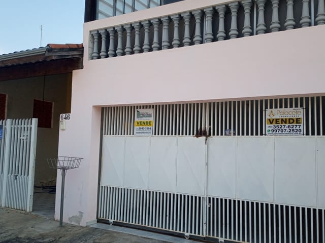 Casa com 250m² 3 quartos e 1 banheiro, à venda, no bairro Residencial Mombaça I em Pindamonhangaba