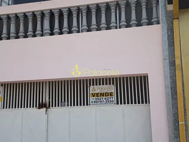 Casa com 250m² 3 quartos e 1 banheiro, à venda, no bairro Residencial Mombaça I em Pindamonhangaba