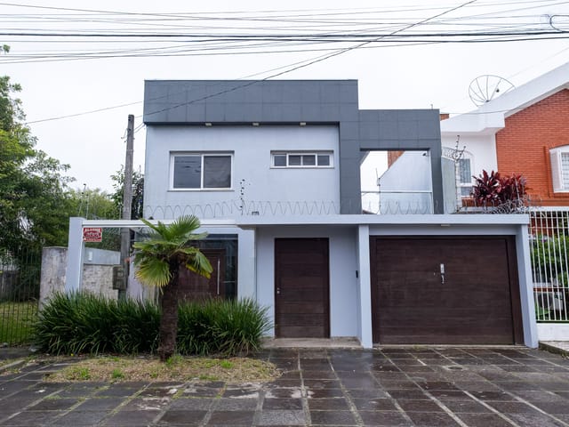 Casa 4 quartos e 6 banheiros, à venda, no bairro Três Vendas em Pelotas