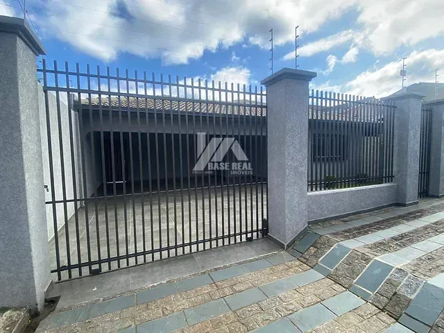 Casa 3 quartos e 1 banheiro, à venda, no bairro Jardim Carvalho em Ponta Grossa