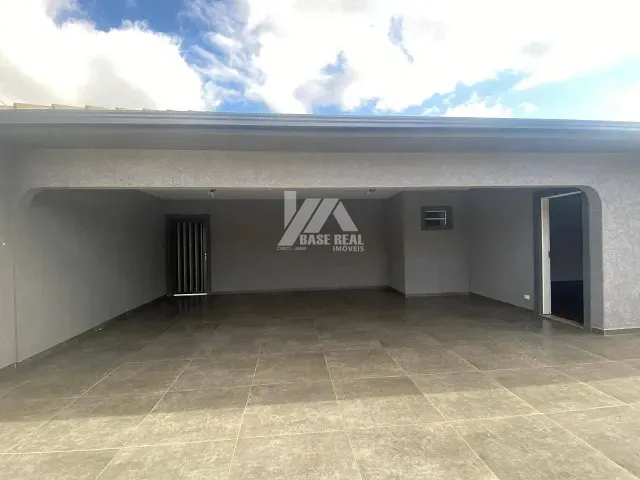 Casa 3 quartos e 1 banheiro, à venda, no bairro Jardim Carvalho em Ponta Grossa