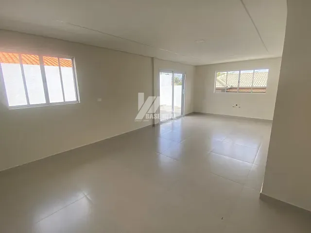 Casa 3 quartos e 1 banheiro, à venda, no bairro Jardim Carvalho em Ponta Grossa