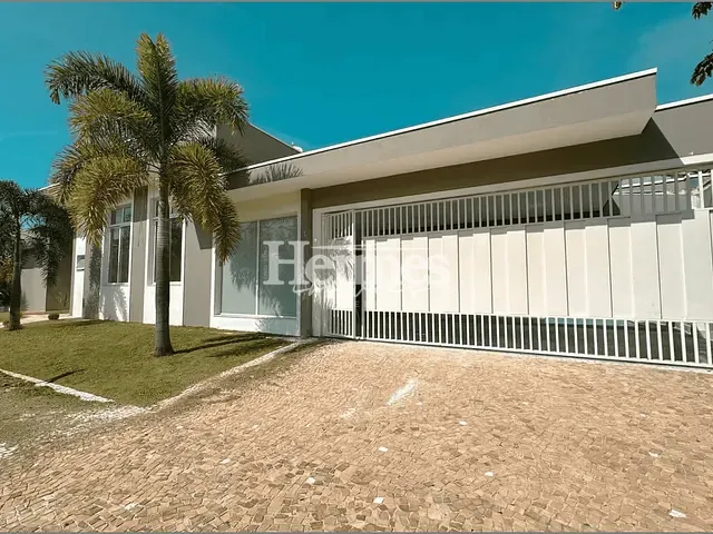 Casa com 450m² 3 quartos e 4 banheiros, à venda, no bairro Jardim de Itapoan em Paulínia