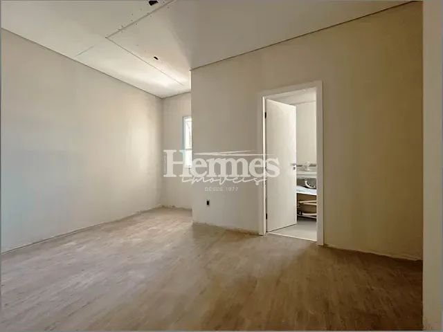 Casa com 450m² 3 quartos e 4 banheiros, à venda, no bairro Jardim de Itapoan em Paulínia