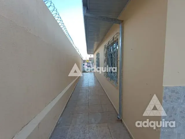 Casa 3 quartos e 1 banheiro, à venda, no bairro Chapada em Ponta Grossa
