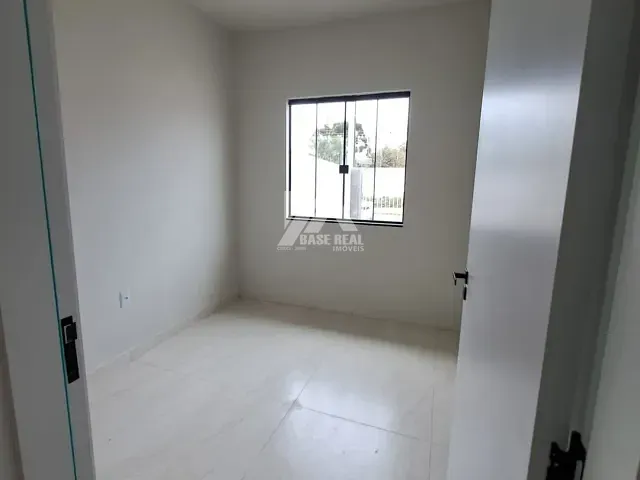 Casa com 160m² 3 quartos e 2 banheiros, à venda, no bairro Oficinas em Ponta Grossa