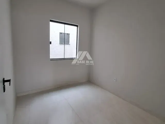 Casa com 160m² 3 quartos e 2 banheiros, à venda, no bairro Oficinas em Ponta Grossa