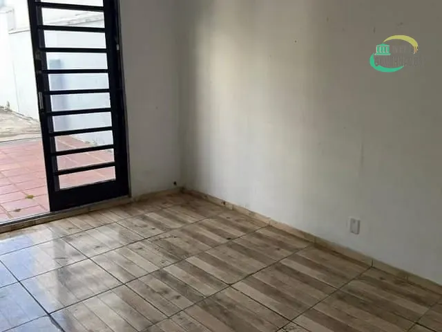 Casa com 450m² 1 quarto e 2 banheiros, à venda, no bairro Jardim Quarto Centenário em Campinas