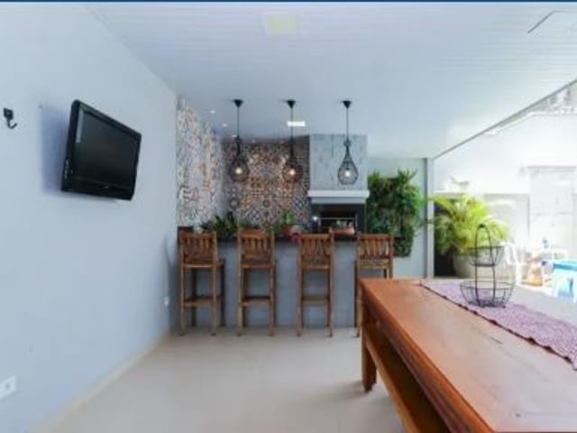 Casa com 250m² 4 quartos e 4 banheiros, à venda, no bairro Urbanova em São José dos Campos