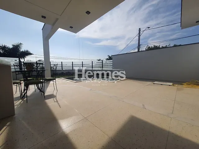 Casa 3 quartos e 4 banheiros, à venda, no bairro Parque Brasil 500 em Paulínia