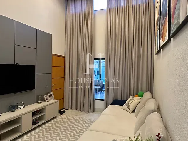 Casa 3 quartos e 2 banheiros, à venda, no bairro Jardim Tropical em Aparecida de Goiânia