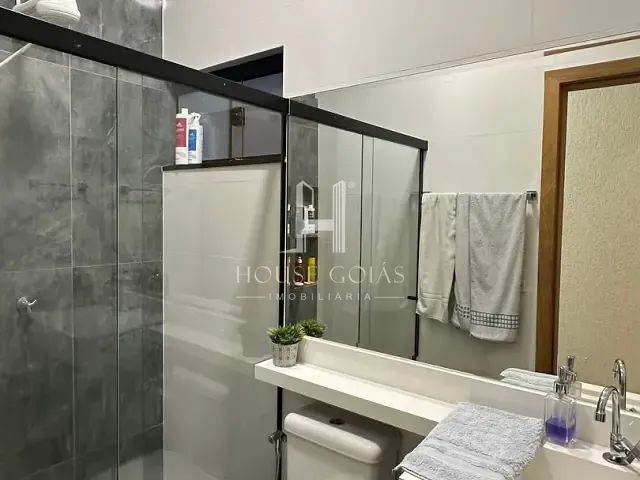 Casa 3 quartos e 2 banheiros, à venda, no bairro Jardim Tropical em Aparecida de Goiânia