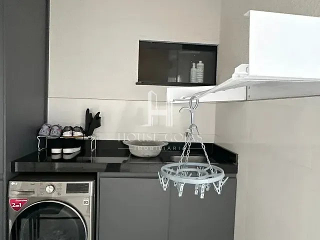 Casa 3 quartos e 2 banheiros, à venda, no bairro Jardim Tropical em Aparecida de Goiânia