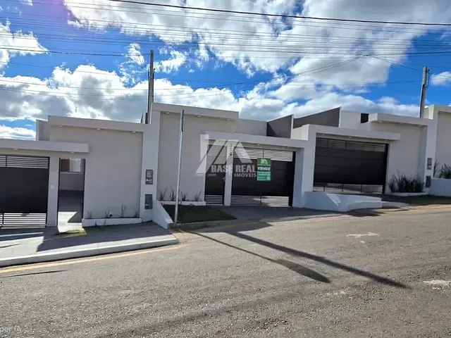 Casa com 180m² 3 quartos e 2 banheiros, à venda, no bairro Piriquitos em Ponta Grossa