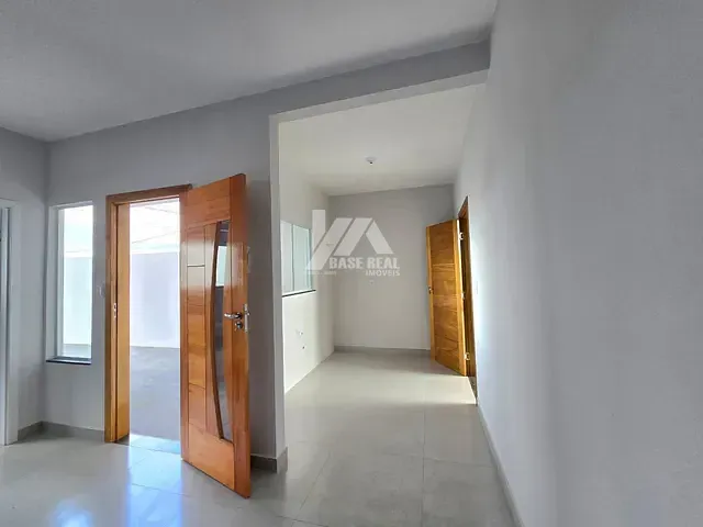 Casa com 180m² 3 quartos e 2 banheiros, à venda, no bairro Piriquitos em Ponta Grossa
