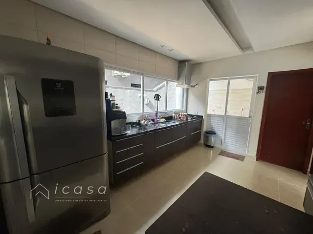 Casa com 320m² 3 quartos e 4 banheiros, à venda, no bairro Condomínio Terras do Vale em Caçapava