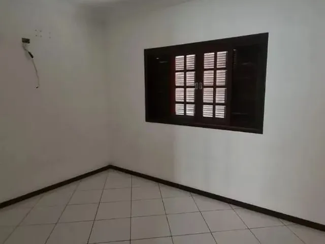 Casa com 256m² 4 quartos e 2 banheiros, à venda, no bairro Urbanova em São José Dos Campos