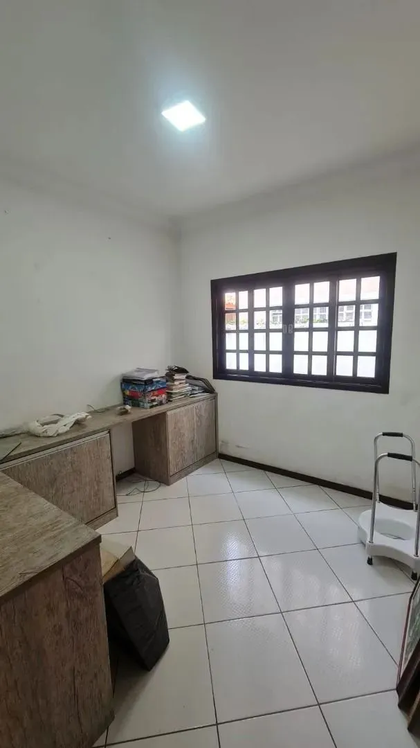 Casa, 4 quartos, 262 m² - Foto 3