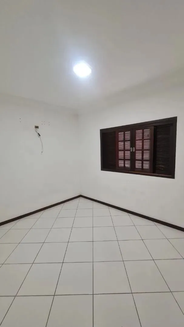 Casa, 4 quartos, 262 m² - Foto 9