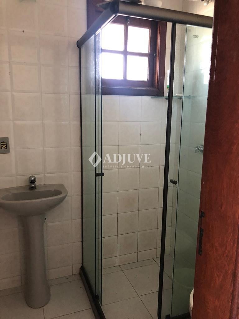 Casa à venda com 2 quartos, 57m² - Foto 2