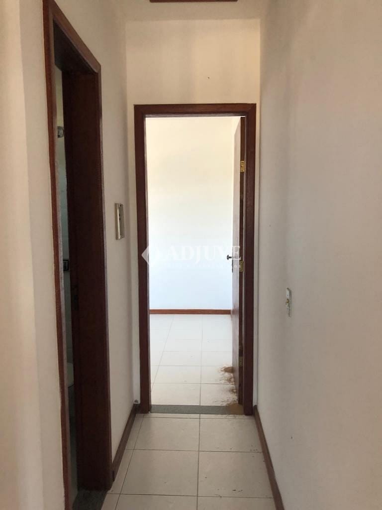 Casa à venda com 2 quartos, 57m² - Foto 17