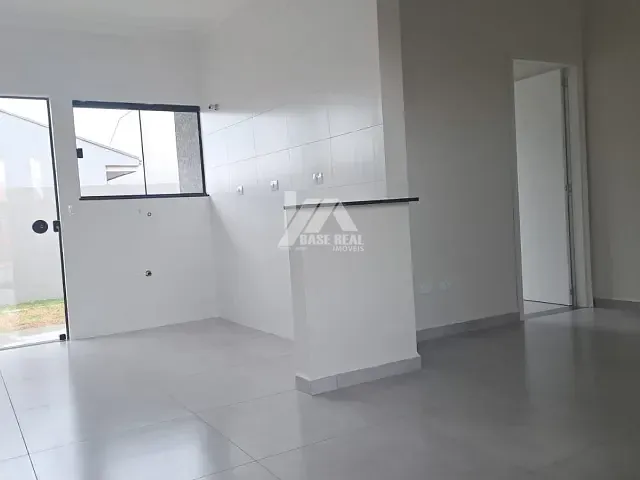 Casa 2 quartos e 1 banheiro, à venda, no bairro Cará-Cará em Ponta Grossa