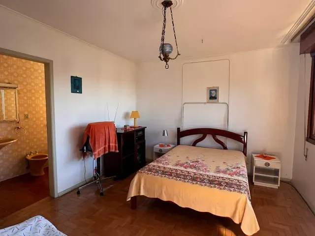 Casa com 341m² 4 quartos e 4 banheiros, à venda, no bairro Petrópolis em Porto Alegre